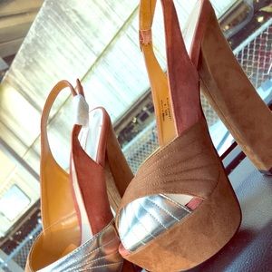 Heels Size 7 H by Halston never worn!!!!